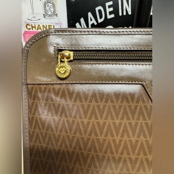 ⭐️Mario Valentino Brown Clutch